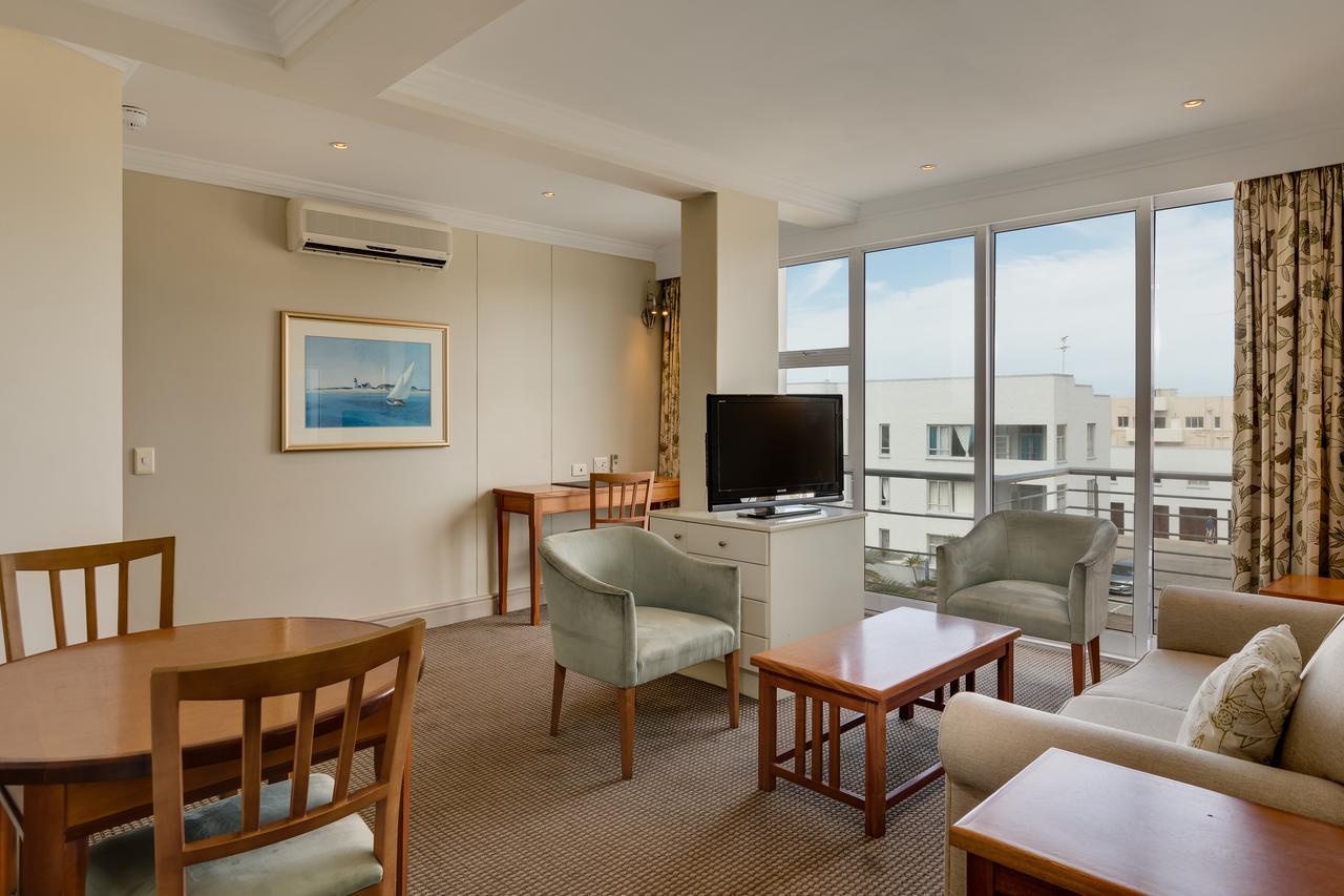 Southern Sun The Marine Puerto Elizabeth Exterior foto
